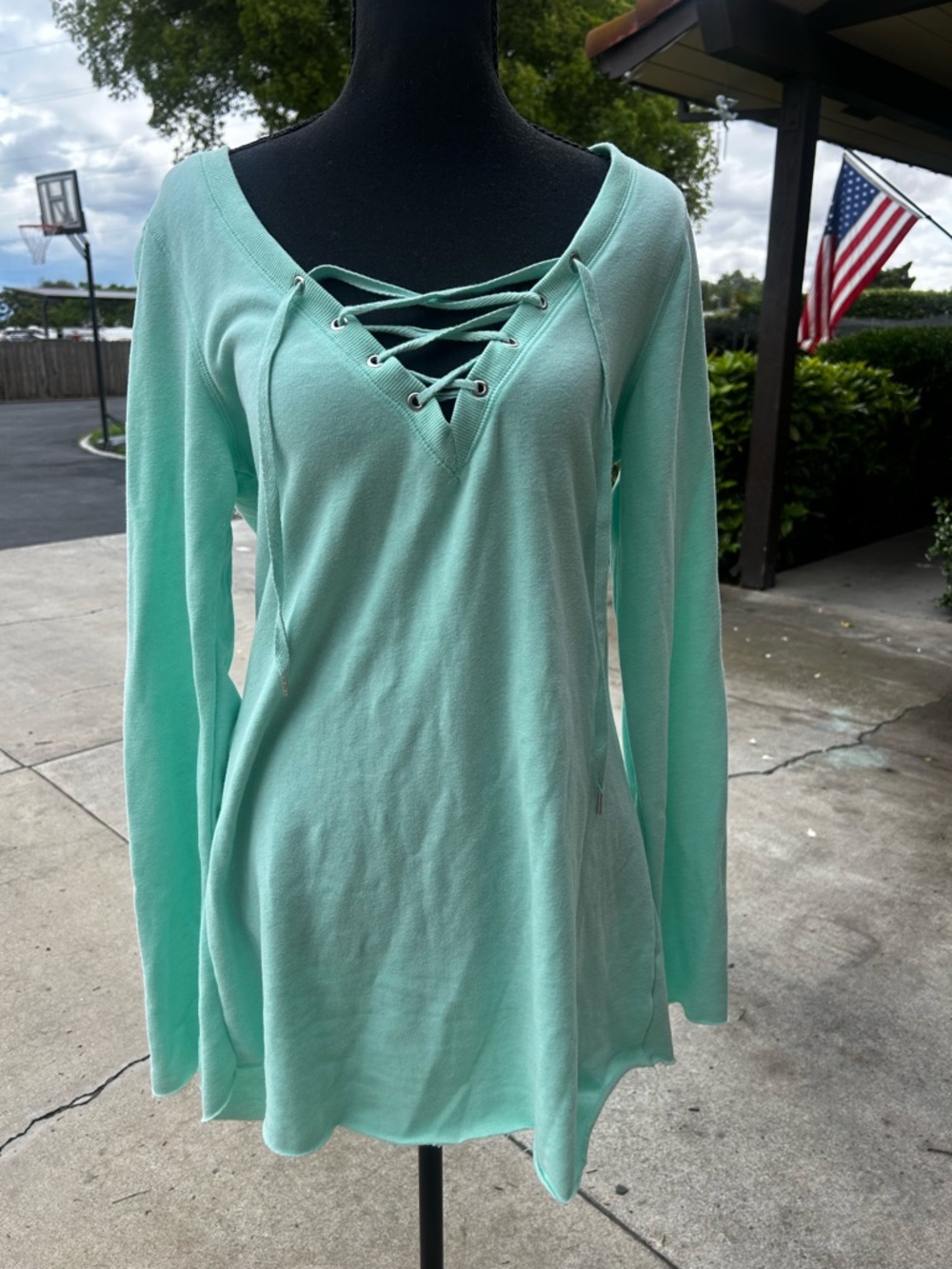 Victoria's Secret Mint Green‎ lace front sleep shirt